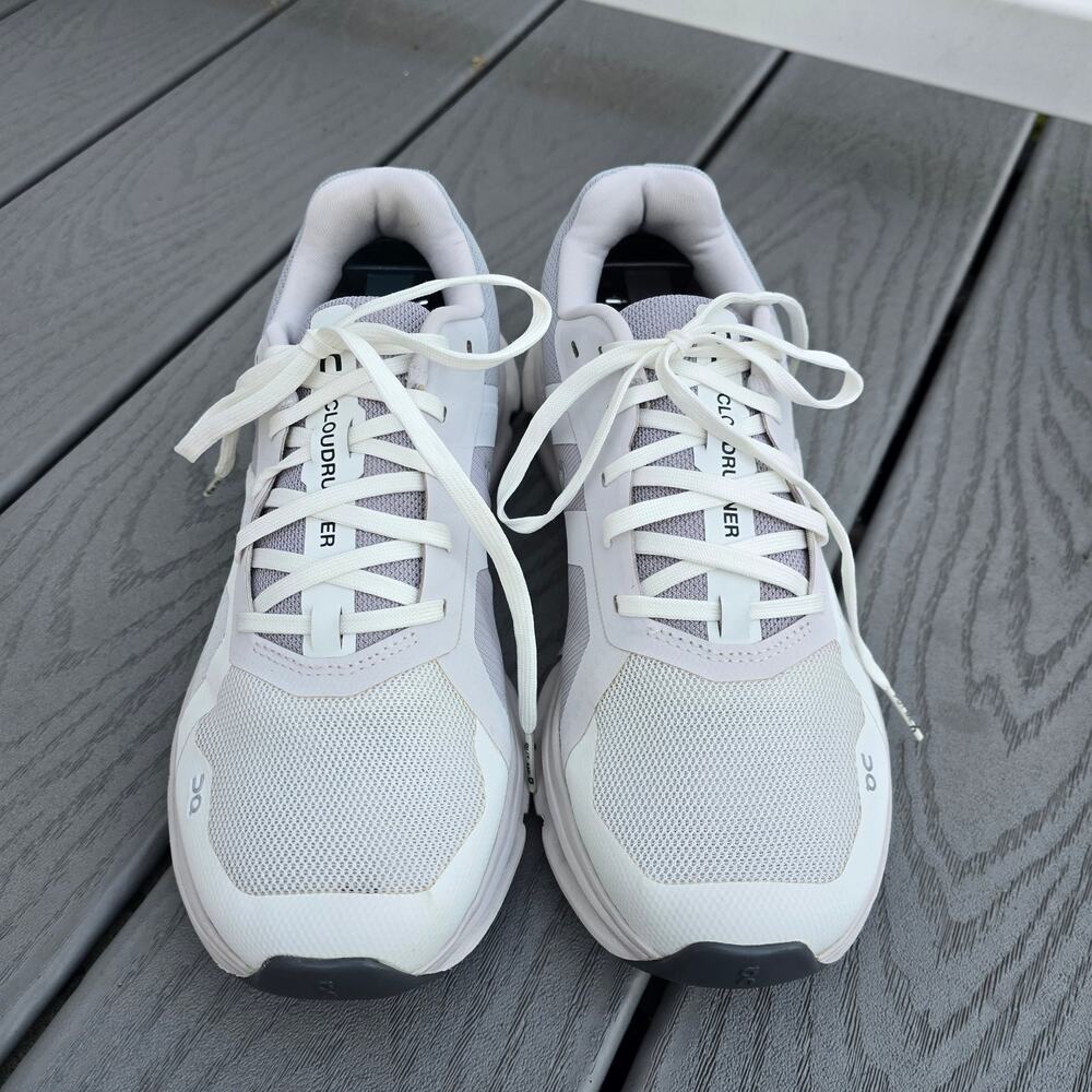 On Cloud Women's Cloudrunner Running shoes White, Size 7.5